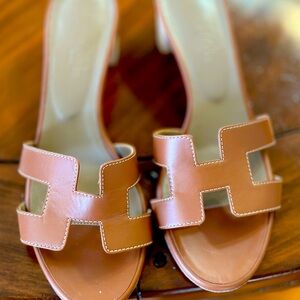 Hermes Oasis brown sandal/slide